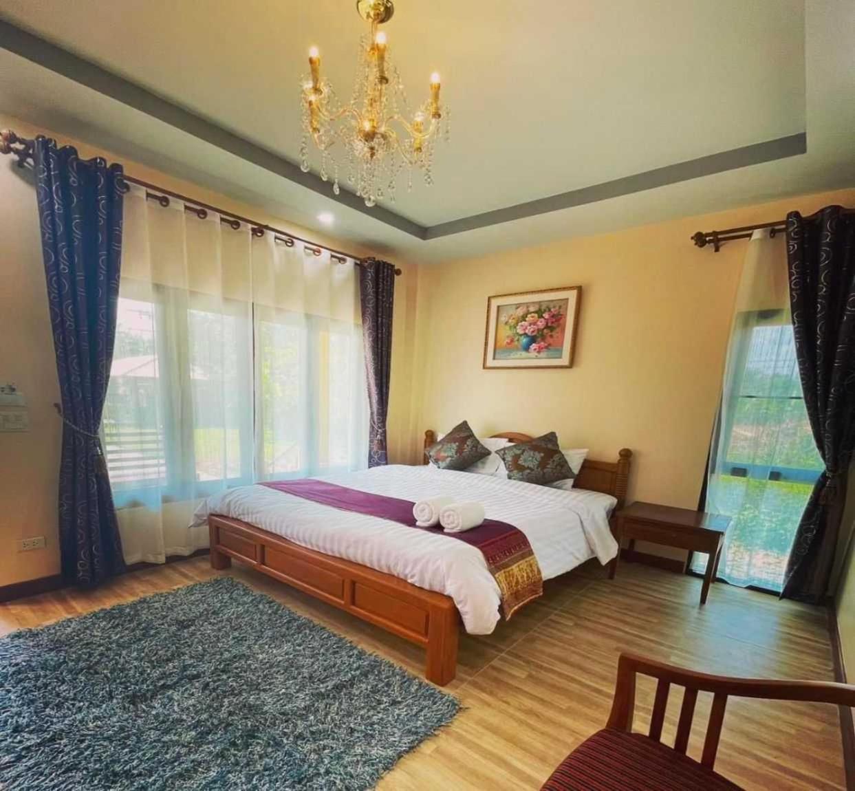 Capital O 75518 Baan Rose Resort Ao Luk Esterno foto