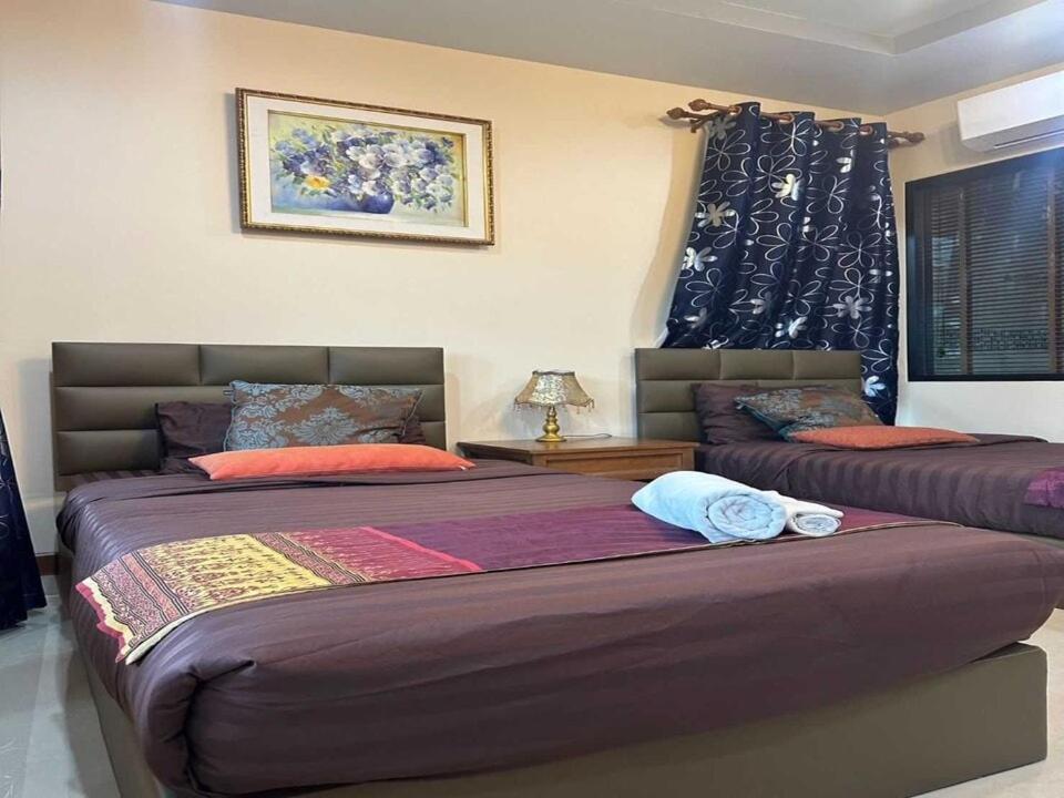 Capital O 75518 Baan Rose Resort Ao Luk Esterno foto